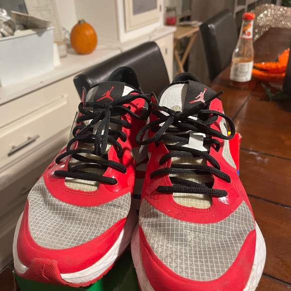 Ua street hawkers DS. Plus free jordans and airmax - Picture 6 of 9